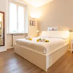 Stylish Apartment-near Corso Como-metro Garibaldi דירה מילאנו