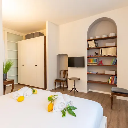 Stylish Apartment-near Corso Como-metro Garibaldi מילאנו
