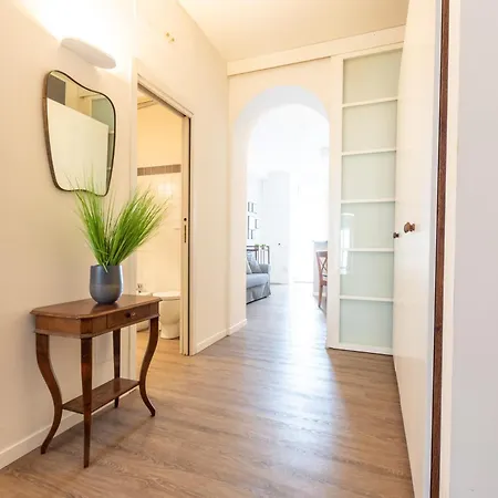 דירה Stylish Apartment-near Corso Como-metro Garibaldi *