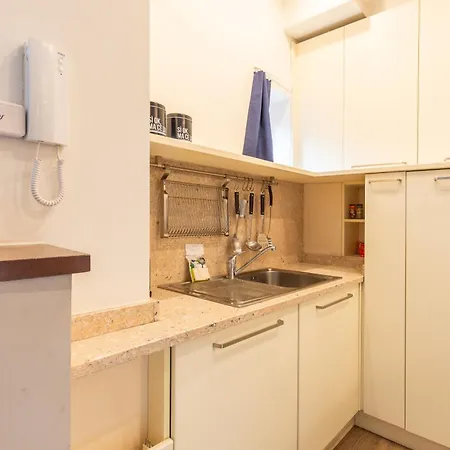 Stylish Apartment-near Corso Como-metro Garibaldi * מילאנו