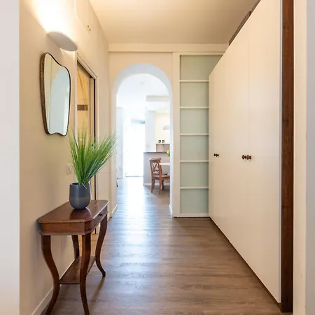 Stylish Apartment-near Corso Como-metro Garibaldi * Milano