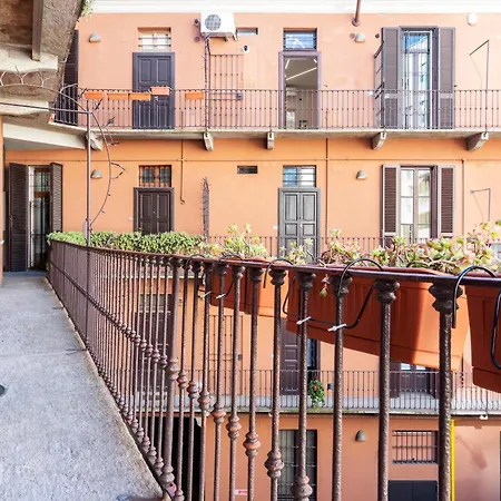 Stylish Apartment-near Corso Como-metro Garibaldi מילאנו